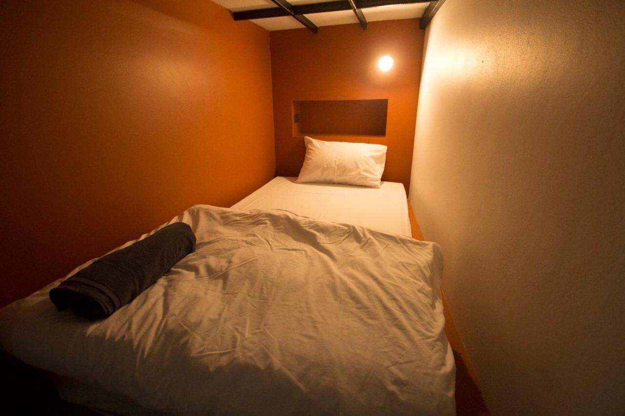 All Day Hostel At Bts Bang Chak Бангкок Экстерьер фото